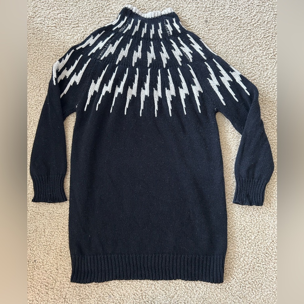 525 America Black and White Turtleneck Sweater - Picture 6 of 8